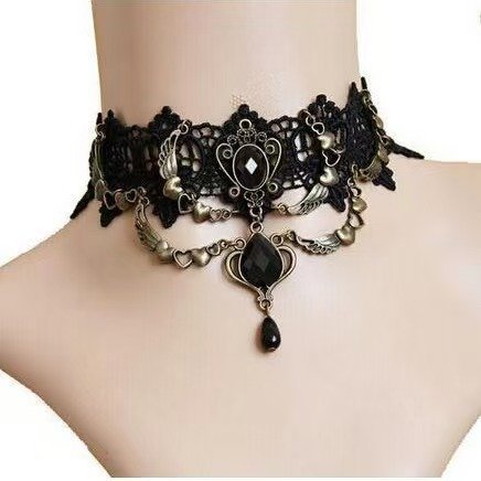 O1CN01GAruTM26FVuJX7inu_2216467957632-0-cib.jpg Black Lace Heart Crystal Choker