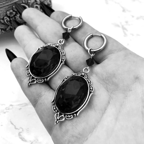 O1CN01IgvHhR26FVvP9GkL3_2216467957632-0-cib.jpg Victorian Gothic Crystal Earrings