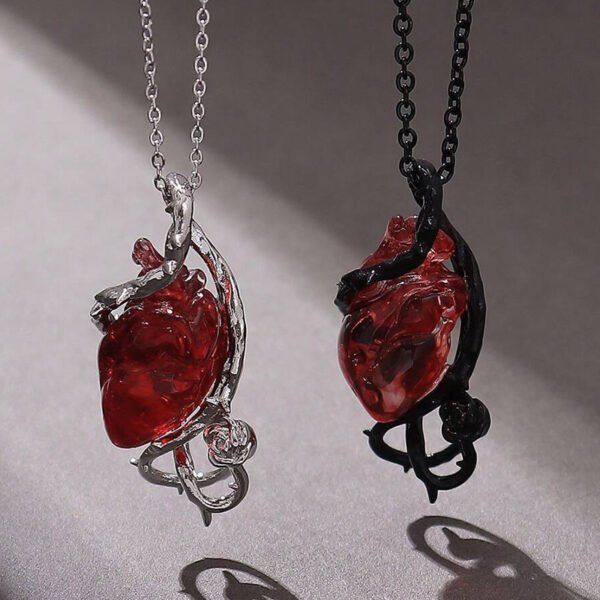 O1CN01J8twN61lHhp0GObyQ_2220335004794-0-cib.jpg Thorn Heart Pendant Necklace