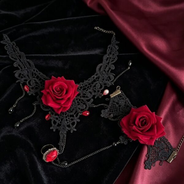 O1CN01dCwEZL24OYVviIMHV_964667381-0-cib.jpg Black & Red Rose Lace Set