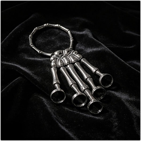 O1CN01gouqqS1iJafekNPbs_1817814392-0-cib.jpg Skeleton Hand Chain Bracelet