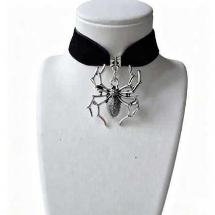 O1CN01heOyrb26FVv6TO48b_2216467957632-0-cib.jpg Dark Spider Pendant Necklace