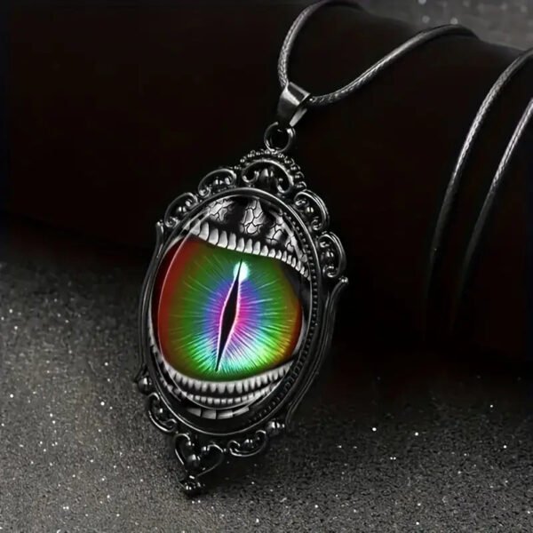 O1CN01l6Wndy26FVjv8Y1sL_2216467957632-0-cib.jpg Black Devil Eye Cameo Necklace